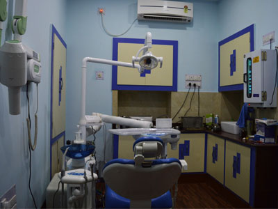 Best Dental Implant Clinic in Newtown